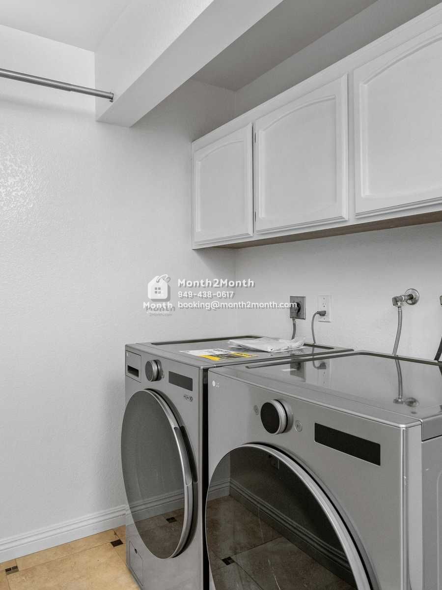 Portrait original 20251105175409 65ecd869 full size 28