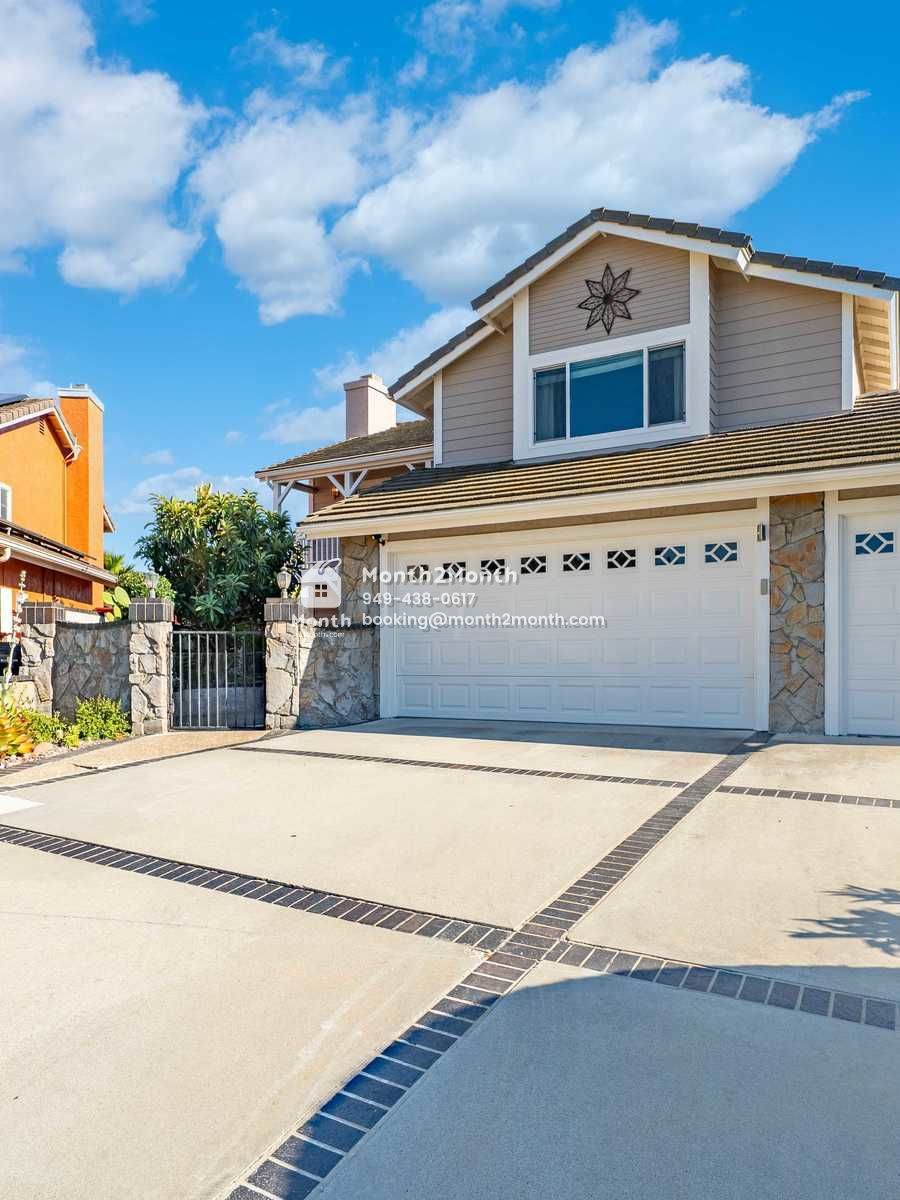 Portrait original 20251105180145 ad1f1fbe full size 63