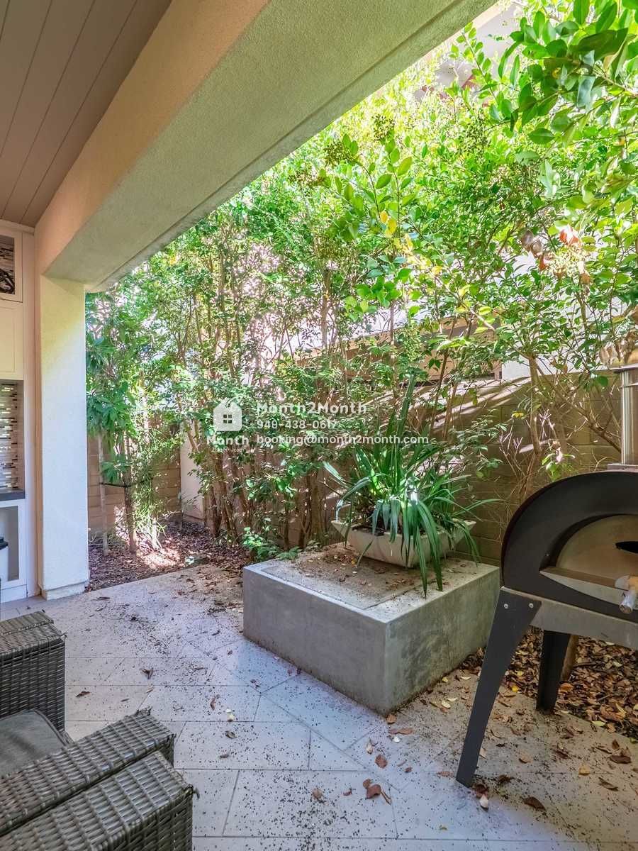 Portrait original 20251127231708 acfe9508 g24go9ko