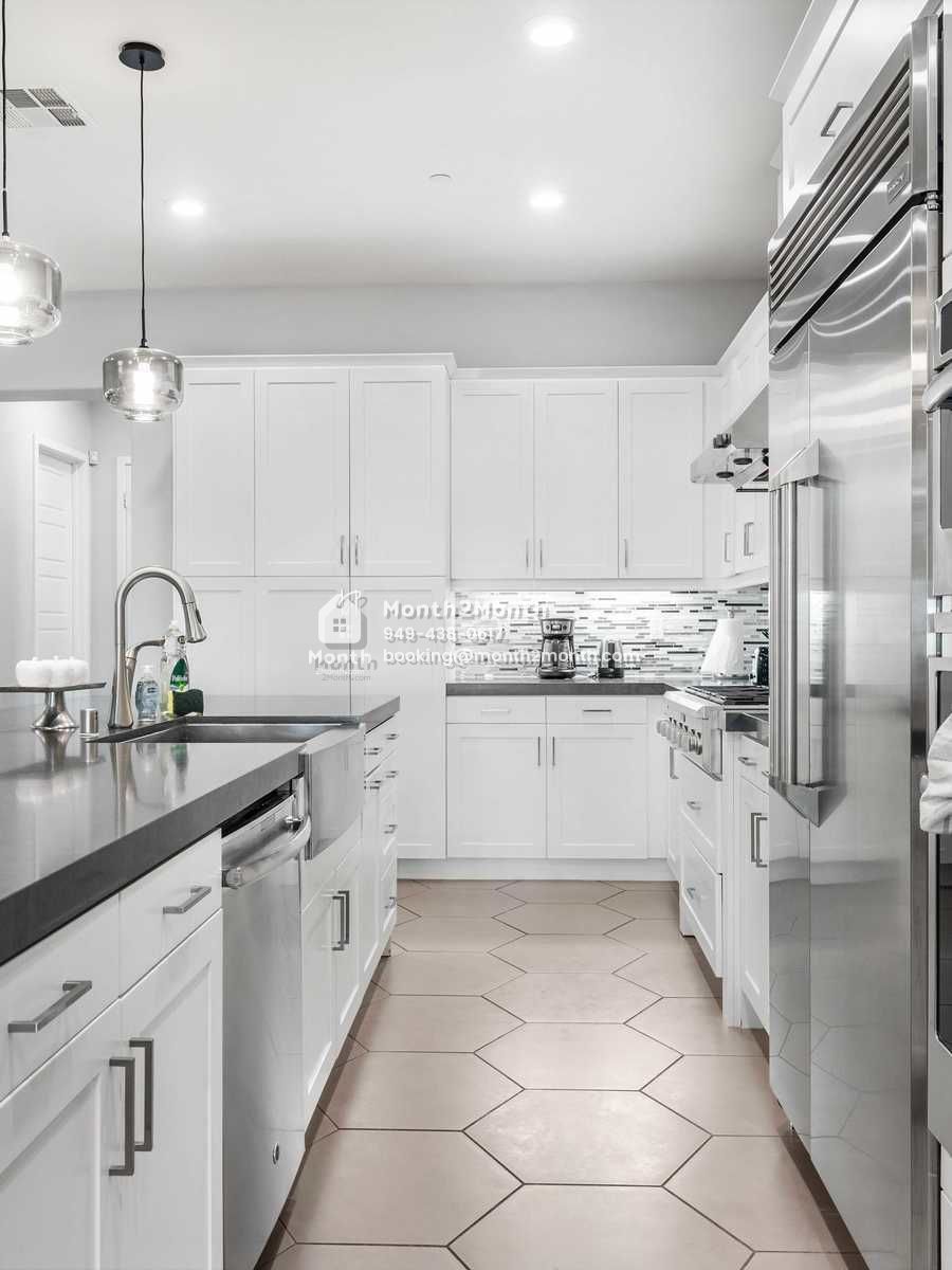 Portrait original 20251127232020 eaee26a6 ydoko7sq