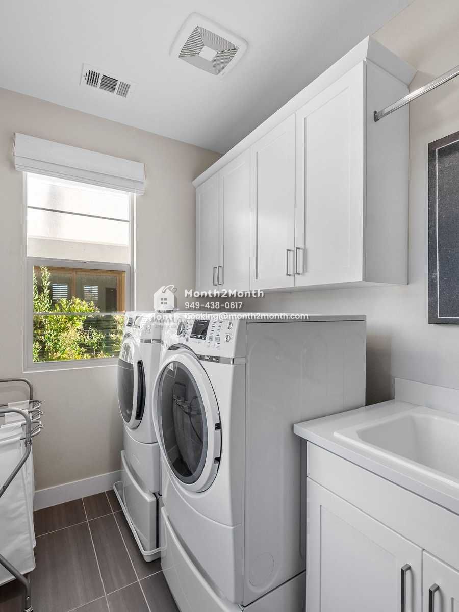 Portrait original 20251127232043 71014b4e ydoko7sq