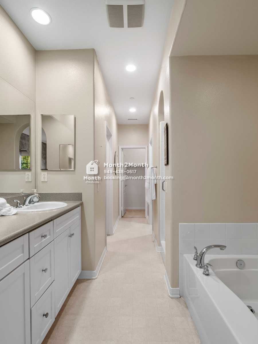 Portrait original 20251130195848 97e79265 full size 21