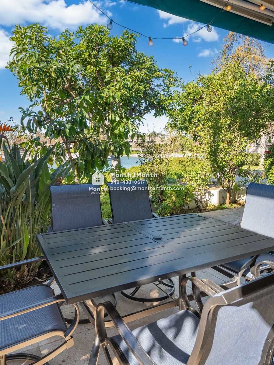 Portrait original 20260112095728 d70b7ef8 indoor 20