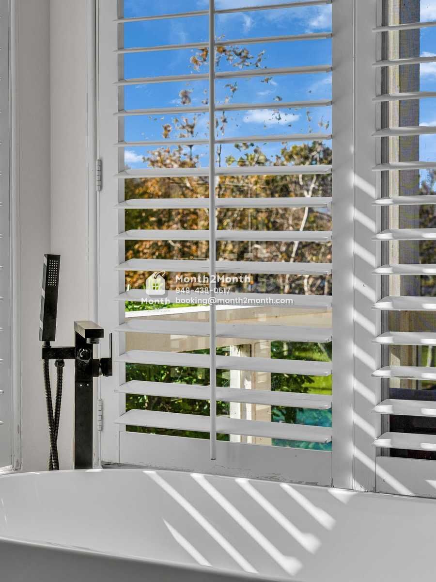 Portrait original 20260112113338 911b321b indoor 60