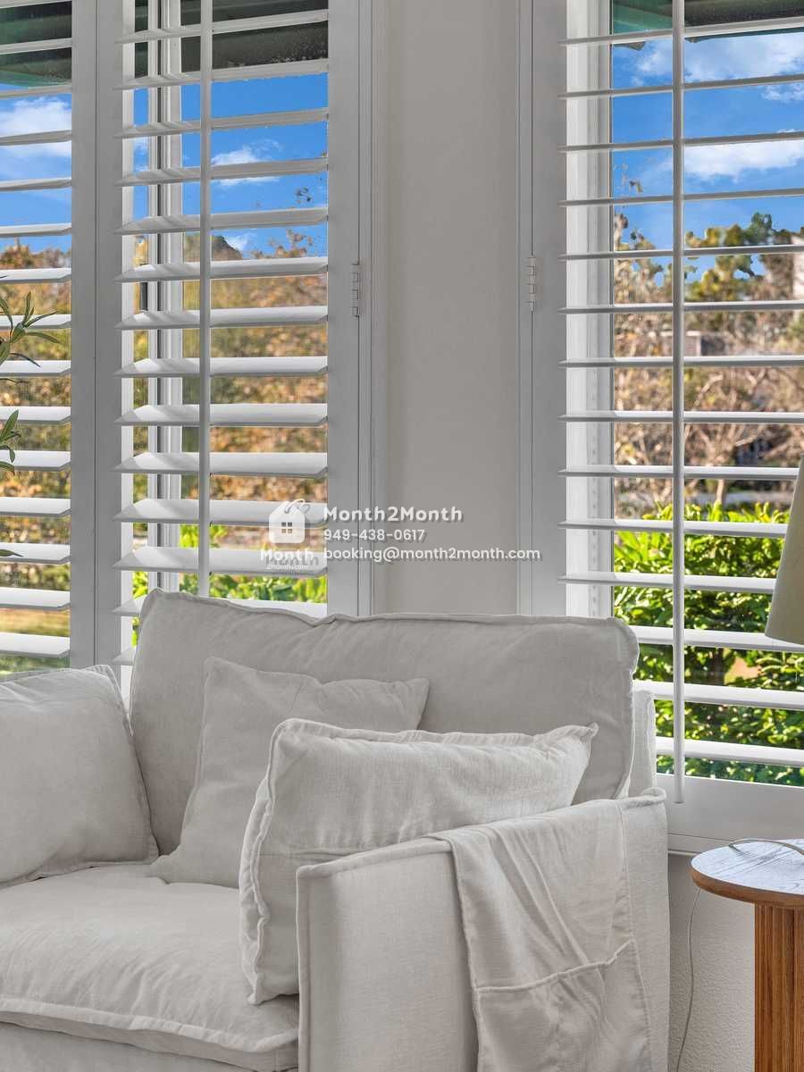 Portrait original 20260112113406 e23fe8b6 indoor 60