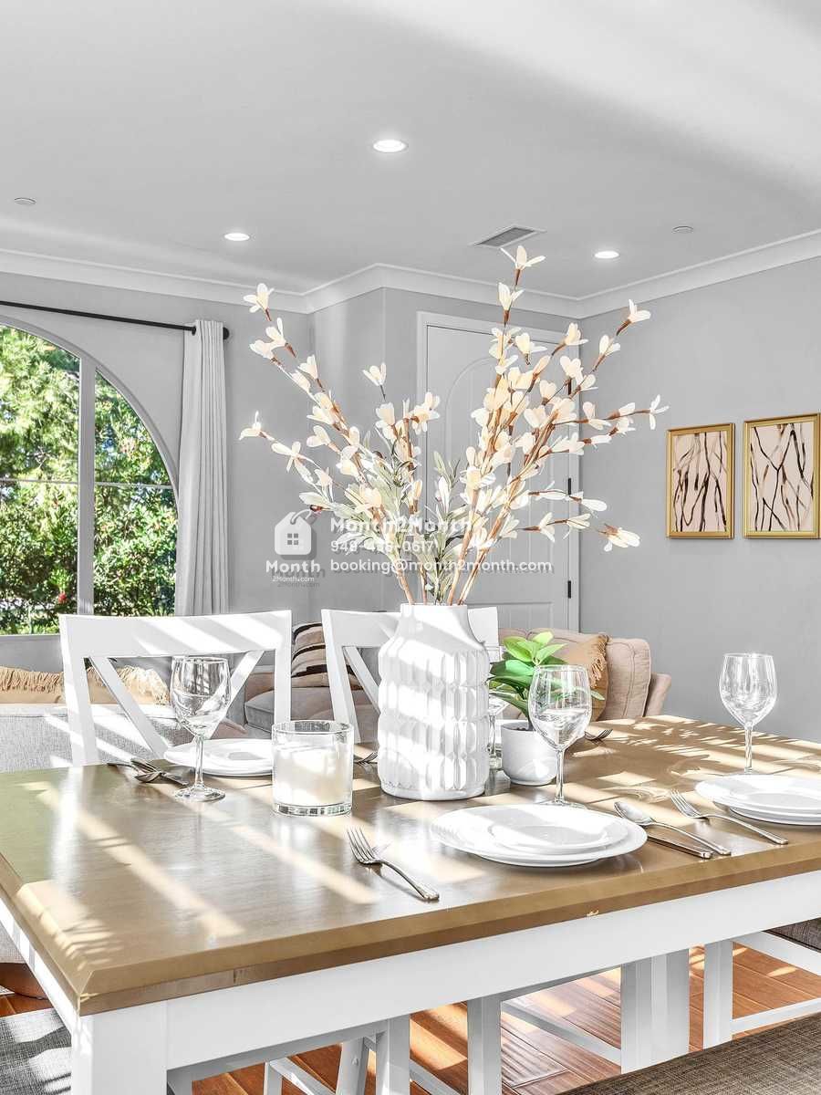 Portrait original 20260119180023 ce59788b indoor 23