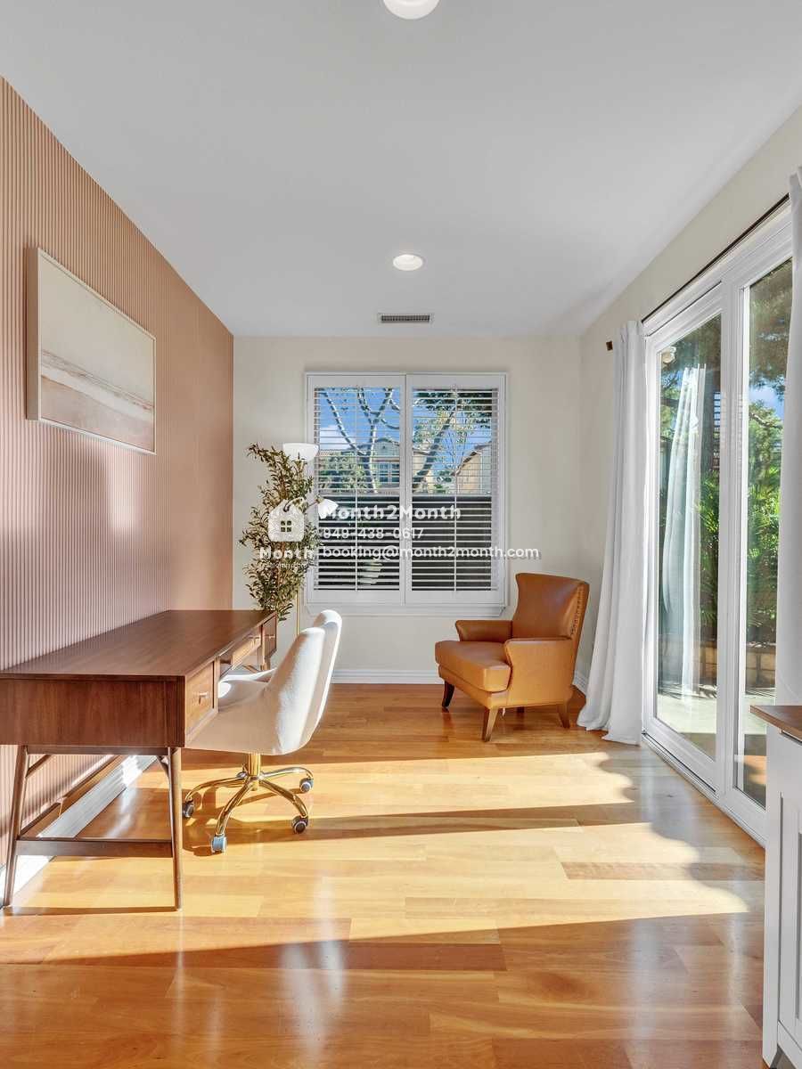 Portrait original 20260317114812 9a4a74f0 indoor 17