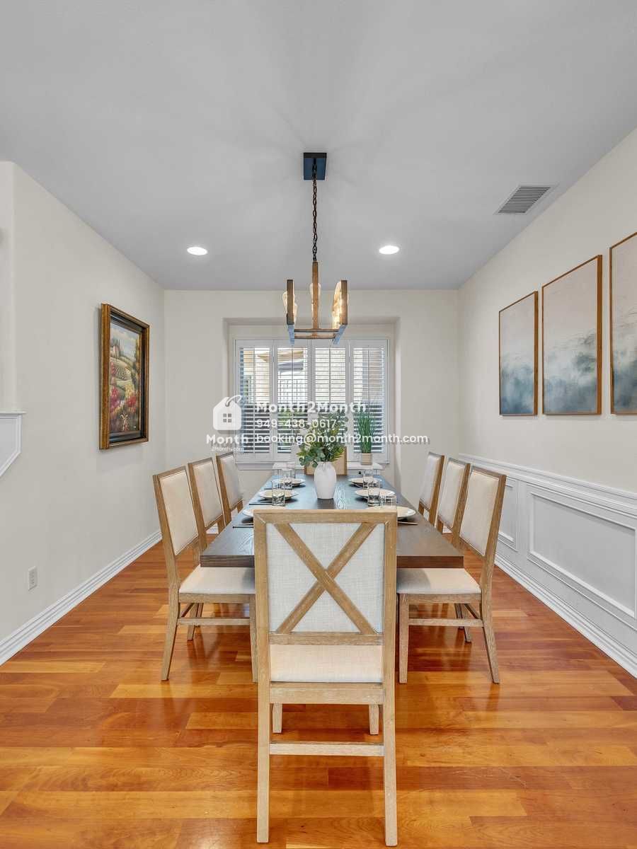 Portrait original 20260317114925 7bd0477a indoor 17