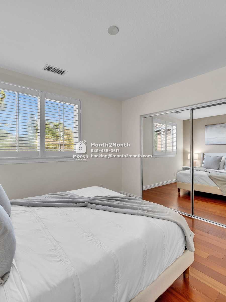 Portrait original 20260317115418 51676955 indoor 36