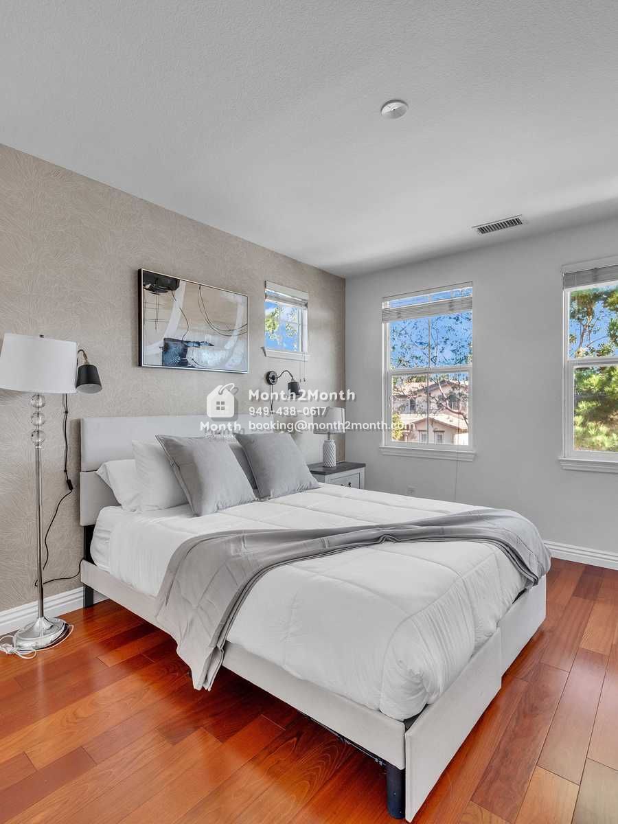 Portrait original 20260317115518 21d90637 indoor 36